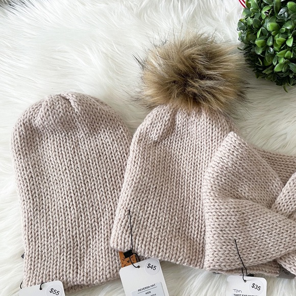 Kids Blush pink toque, beanie, hat, knit slouchy hat, mommy and me, win… - Picture 3 of 9